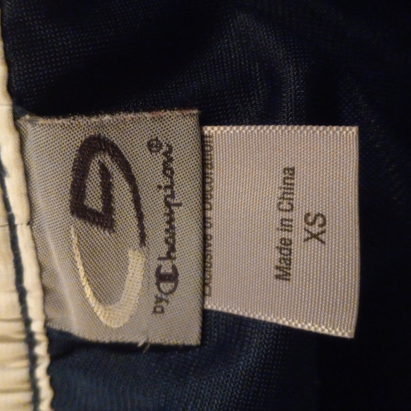 Champion women shorts - Picture 4 of 5